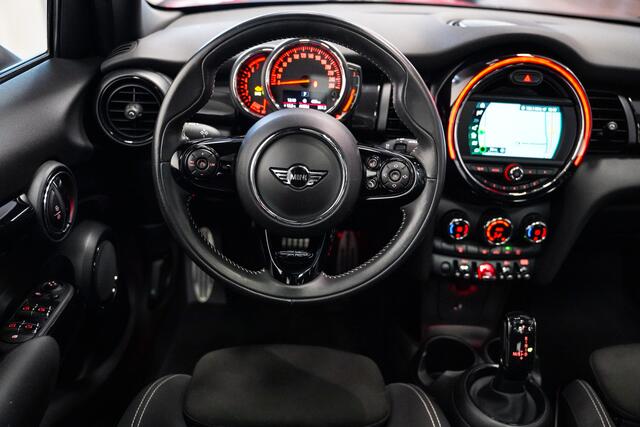 Mini John Cooper Works S 2.0 192 pk JCW|Pano dak|Led|Car play|Sportstoelen