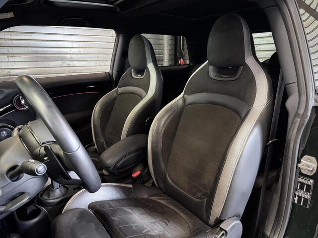 Mini John Cooper Works JCW 2.0 231pk | Full Option | Panodak | H&K | HUD | Black Pack |