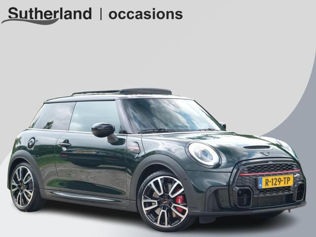 Mini John Cooper Works 3-Deurs 2.0 Essential 231 PK | BTW | Harman kardon | Leder | Panoramadak | Stuur & Stoelverwarming | Head-Up | Parkeersensoren | Full Options.