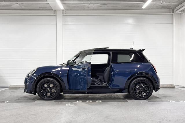 Mini John Cooper Works 3-Deurs C Cooper S | Pakket S | Head-Up Display | Achteruitrijcamera | Stoelverwarming | Panoramadak | Comfort Access