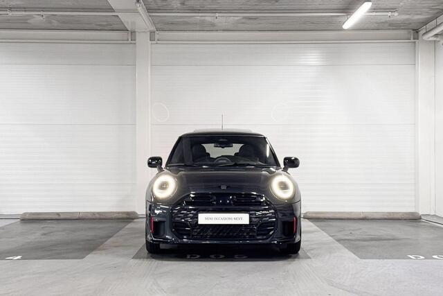 Mini John Cooper Works 3-Deurs JCW | Pakket L | Panoramadak | Harman/Kardon | Stuurwielverwarming |