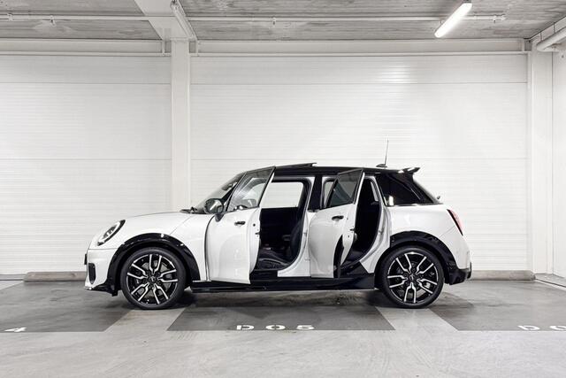 Mini John Cooper Works 5-Deurs S Cooper | Pakket XL | Stuurwielverwarming | Harman/Kardon | Panoramadak |