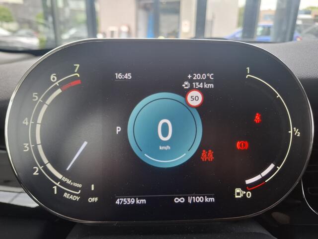 Mini John Cooper Works 3-Deurs 1.5 Cooper | Navigatie | LMV 18" | Voorstoelen Verwarmd | Cruise Contro Adaptief | Achteruitrijcamera | Airco Climate control |