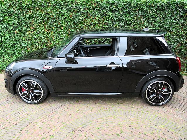 Mini John Cooper Works 2.0 Chili F56 LCI aut. NL-auto, Pano, DAB, A.camera, digitaal display, 18"