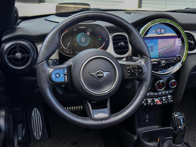 Mini John Cooper Works Cabrio 2.0 Classic l Head-Up l Camera l Harman Kardon l Cruise Control l Park assist l Carplay