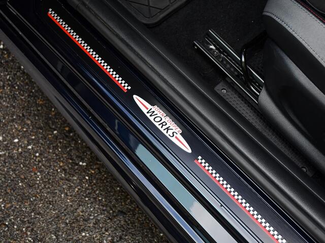 Mini John Cooper Works Cabrio 2.0 Classic l Head-Up l Camera l Harman Kardon l Cruise Control l Park assist l Carplay