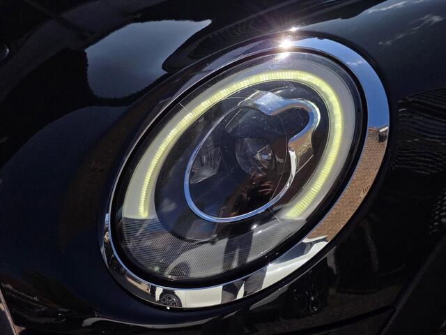Mini John Cooper Works 2.0 Cooper /Apple Carplay/Panodak/Schaalstoelen/H&K Audio/HUD/Stoelverw./Parkeersens.V+A/Navi/18''LMV/(MET GARANTIE*)