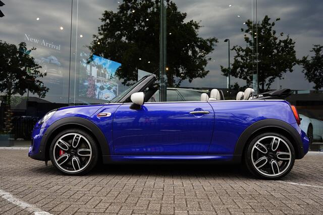 Mini John Cooper Works Cabriolet 2.0 Chili / 12 D.Km / NL-Auto / BTW / Full Option