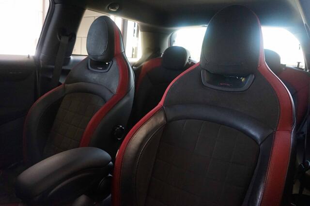 Mini John Cooper Works S JCW Cooper 192PK DCT-Automaat 37DKM Schaalstoel