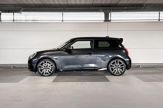 Mini John Cooper Works 3-deurs Cooper E Cooper M 40.7 kWh | 18 Inch JCW Lap Spoke 2-tone