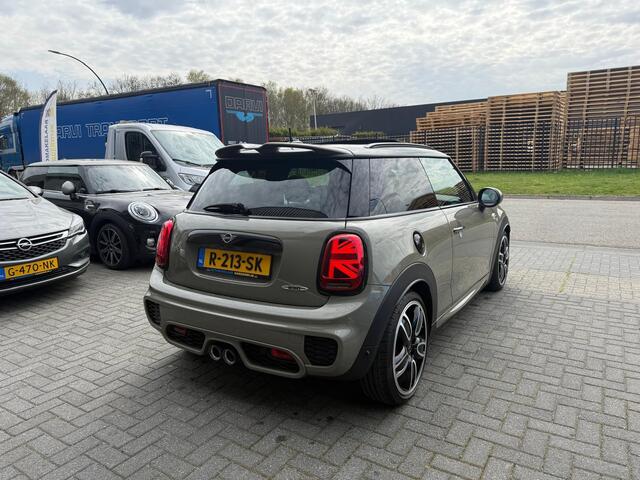 Mini John Cooper Works Mini 2.0 Chili | 1E EIGENAAR | 3/6/12MND GARANTIE | 230PK | PANO | ACC | CARPLAY | LED | HEAD-UP | NAVI | DAB |