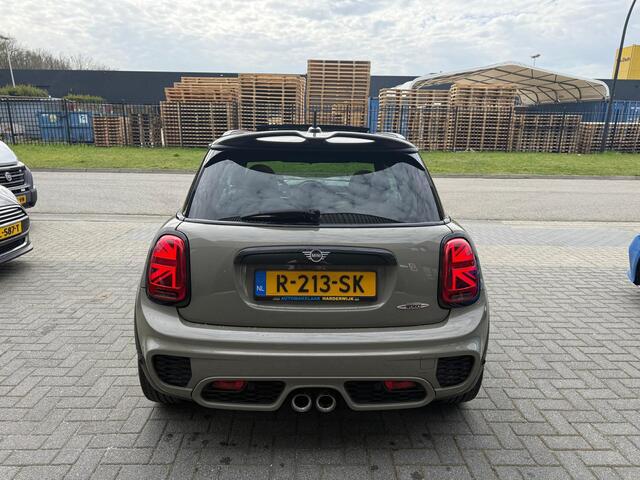 Mini John Cooper Works Mini 2.0 Chili | 1E EIGENAAR | 3/6/12MND GARANTIE | 230PK | PANO | ACC | CARPLAY | LED | HEAD-UP | NAVI | DAB |