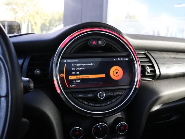 Mini John Cooper Works 3-Deurs 2.0 Chili | PANO-DAK | H&K | CAMERA | HEAD-UP | NAVI | CRUISE | STOELVERW. | APPLE CARPLAY |
