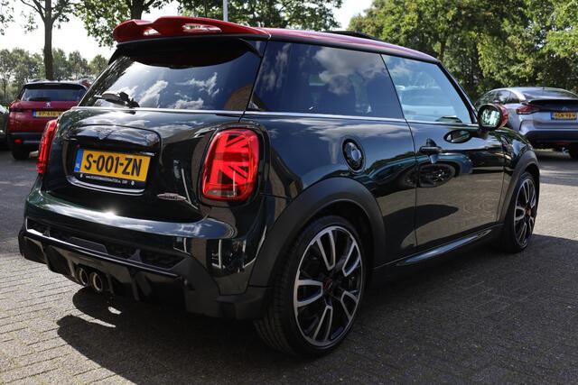 Mini John Cooper Works 3-Deurs 2.0 JCW Pack PANO HARMAN&KARDON CAMERA ADAPTIVE-CRUISE STOELVERW. CARPLAY 2XPDC 18''LMV ENZ.