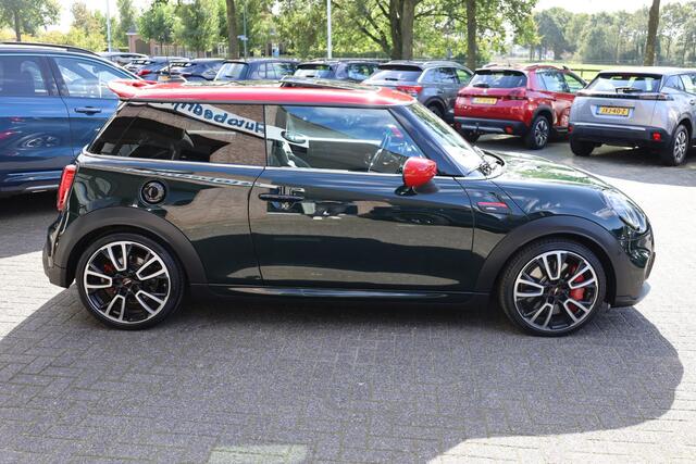 Mini John Cooper Works 3-Deurs 2.0 JCW Pack PANO HARMAN&KARDON CAMERA ADAPTIVE-CRUISE STOELVERW. CARPLAY 2XPDC 18''LMV ENZ.