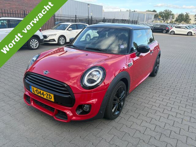 Mini John Cooper Works 3-Deurs 1.5 Cooper Dalston Panoramadak Harman-Kardon Sound Keyless Entry Achteruitrijcamera