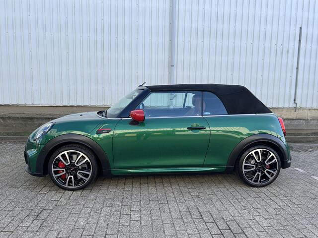 Mini John Cooper Works Cabrio 2.0 Essential 231 PK / Head-up / Leder / Harmann Kardon / stoelverw. / navi / camera – foto 3