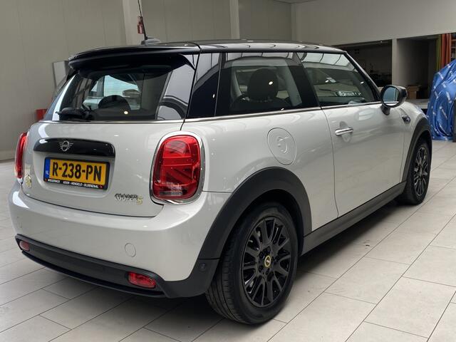 Mini MINI Camden Ed. 33 kWh [ CAREPLAY I CLIMA & STOELVERWARMING]