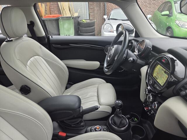 Mini MINI 1.5 Cooper Business Leder panoramadak Nap NL