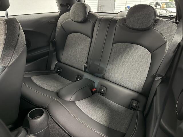 Mini MINI 1.5 Cooper Business Edition/ Automaat/ Led/ Navi/ Cruise