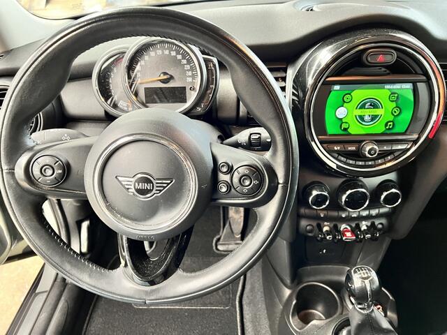 Mini MINI 5-deurs 1.5 Business Edition Cruise Clima Navi BT Tel PDC