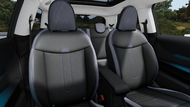 Mini MINI 3-deurs C Classic Trim | Pakket M | Head-Up Display | Panoramadak | Extra Getint Glas | Stoelverwarming | Comfort Acces