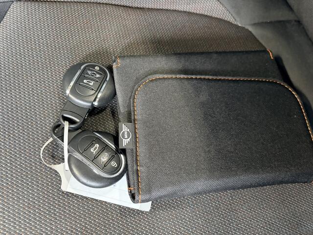 Mini MINI 5-deurs 1.5 Classic Facelift Navi Cruise Clima 17"Lmv Pdc