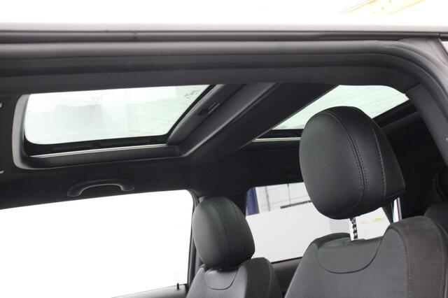 Mini MINI Yours 33 kWh - Panorama, Carplay, Leer, Cruise, Stoelverw.