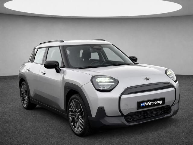 Mini MINI Aceman E Essential XS 42.5 kWh Wordt Verwacht | Mooie 18 inch Velgen | Camera | Navigatie |