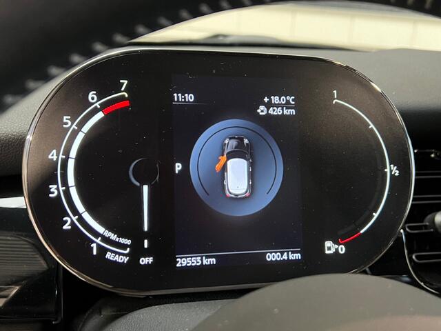 Mini ONE Mini 1.5 Chili Automaat 102 PK Turbo 5 Deurs / Airco / Navigatie / Panoramadak / 17" LM Velgen / Park Sensors / 1e Eigenaar!