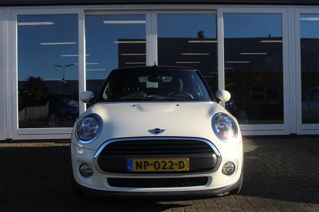 Mini ONE Mini Cabrio 1.2 Pepper Business, Cruise Control, Airco, Navigatie, Stoelverwarming, Prijs Is Rijklaar Inclusief 6 Maanden Garantie