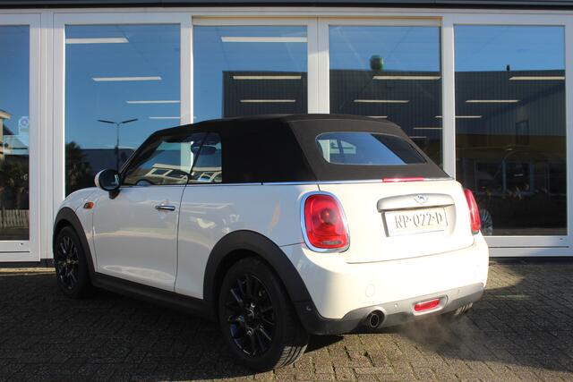 Mini ONE Mini Cabrio 1.2 Pepper Business, Cruise Control, Airco, Navigatie, Stoelverwarming, Prijs Is Rijklaar Inclusief 6 Maanden Garantie