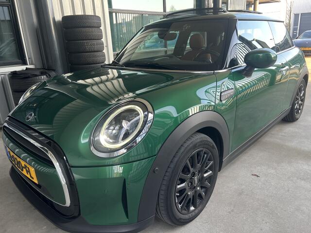 Mini ONE Mini 1.5 Classic | AUTOMAAT | LEDER | SCHUIF/KANTELDAK | CARPLAY/ANDROID | CAMERA | NAVI | ADAPTIVE CRUISE CONTROL | PDC V+A | AIRCO