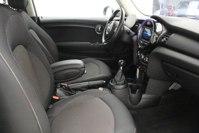 Mini ONE 3-deurs | Navi | Airco |