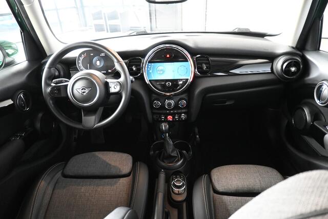 Mini ONE Mini 1.5 Business Edition Airco Navigatie LED Dealer Onderhouden! Inruil Mogelijk!