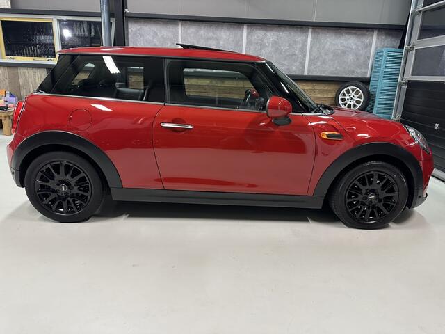 Mini ONE Mini 1.2 Salt. Automaat !Airco, Panoramadak, Multimedia.Stoelverw. Zeer mooi !!