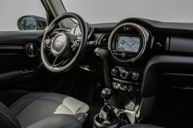 Mini ONE Mini 1.5 102pk Business Edition Full map navigatie/ Stoelverwarming/ Carplay/ Pdc/ Cruise control