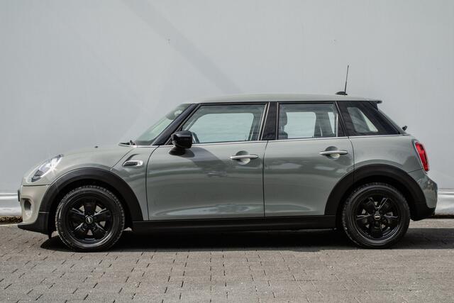 Mini ONE Mini 1.5 102pk Business Edition Full map navigatie/ Stoelverwarming/ Carplay/ Pdc/ Cruise control
