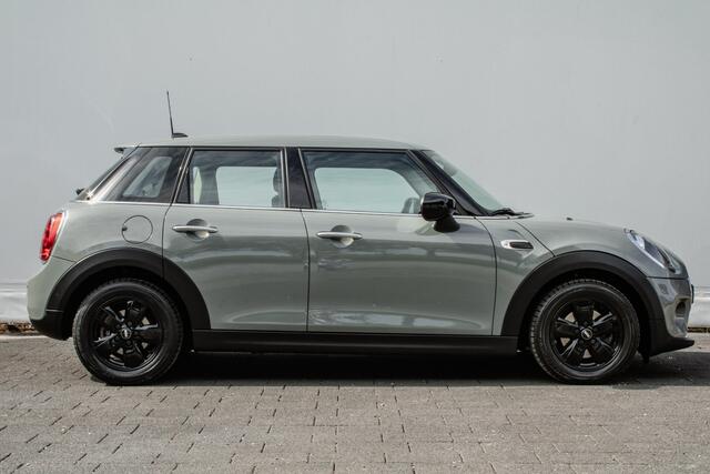 Mini ONE Mini 1.5 102pk Business Edition Full map navigatie/ Stoelverwarming/ Carplay/ Pdc/ Cruise control