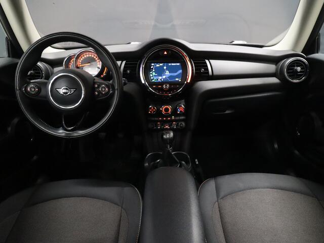 Mini ONE Mini 1.5 Sport [APPLE CARPLAY, CRUISE CONTROL, JCW VELGEN, CLIMATE CONTROL, NAVIGATIE, NIEUWSTAAT]