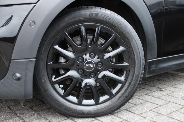 Mini ONE Hatchback Pepper Automaat / LED / Park Assistant / Stoelverwarming /