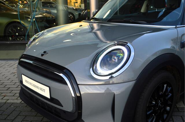 Mini ONE Hatchback / Essential / LED / Navigatie / Airconditioning / Cruise Control