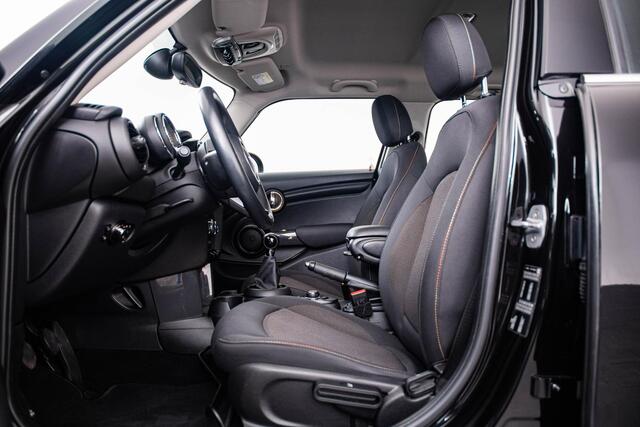 Mini ONE Mini 1.5 Salt - cruise control - Regen- en lichtsensor - Binnenlichtpakket - PDC achter - Chrome Line exterieur - MINI Navigatiesysteem - Middenarmsteun voor -