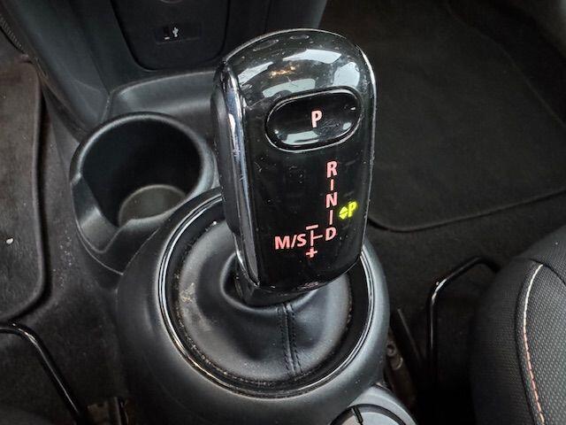 Mini ONE Mini 1.5 Salt Automaat Airco/ECC,Navigatie,Panoramadak