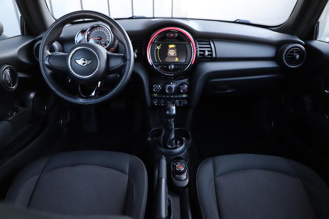 Mini ONE Mini 1.2 Chili Business | 102PK | Automaat | Stoelverwarming | Sfeerverlichting | Infotainment | Pdc | 2017.