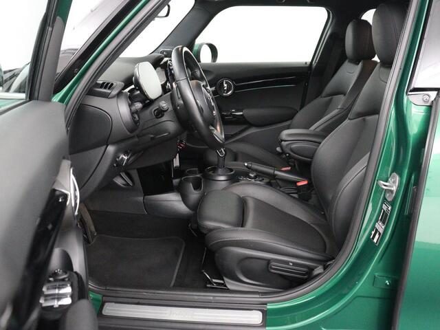 Mini ONE 1.5 Business Edition | Leder | Harman/Kardon | Matrix LED | Stoelverwarming | Camera | Carplay | Park Assist | Verwarmde voorruit | Climate control | Cruise control | Navigatie