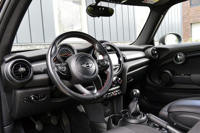 Mini ONE 3-Deurs 1.2 Rijklaarprijs-garantie Navigatie Airco Stoel verwarming PDC Cruise control