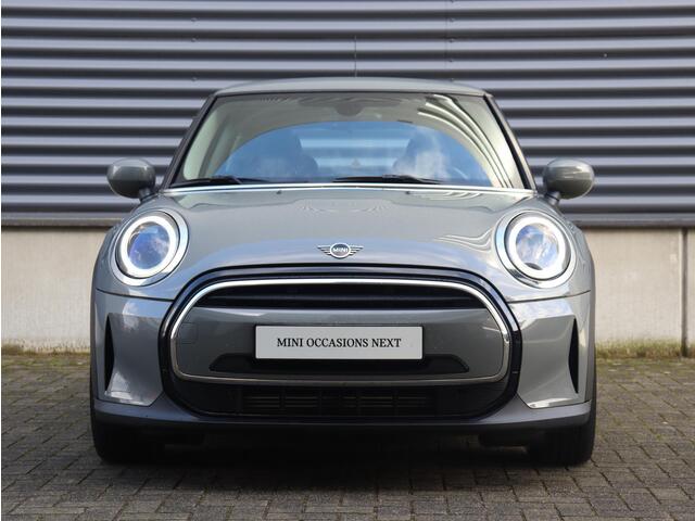 Mini ONE 3-deurs | Classic + Sportstoelen + Apple Carplay + LED Koplampen + Climate Control + Cruise Control + 16" Victory Spoke Zwart