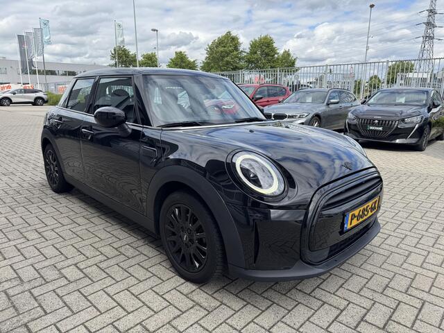 Mini ONE 5-Deurs 1.5 Business Edition | Navigatie | Carplay | Leer/stof bekleding