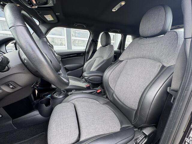 Mini ONE 5-Deurs 1.5 Business Edition | Navigatie | Carplay | Leer/stof bekleding